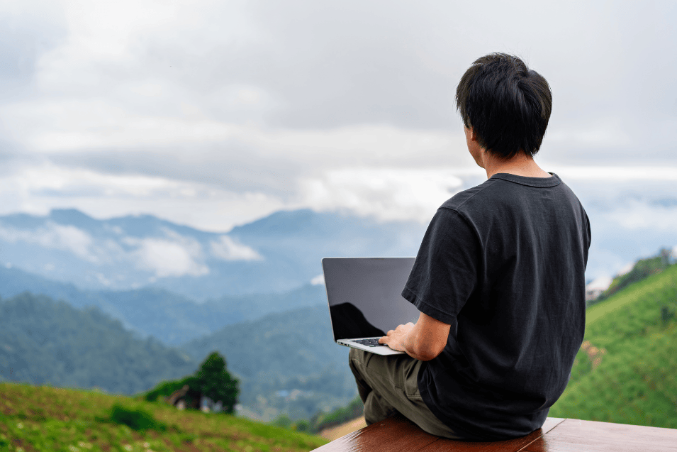 Tips Kerja Sambil Liburan